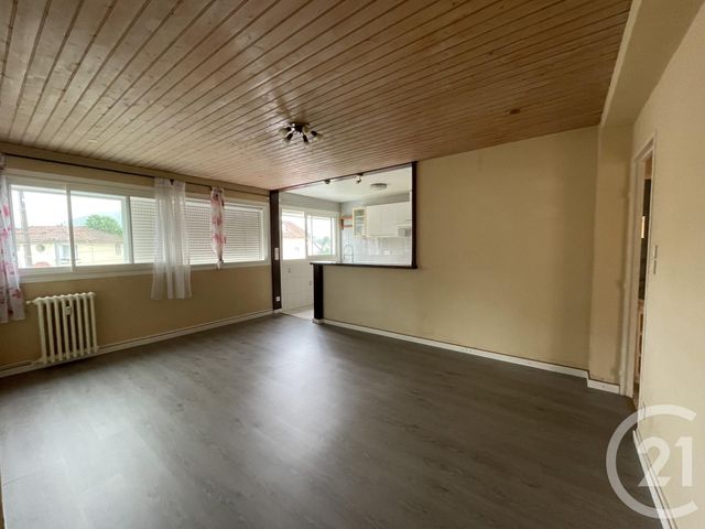 Appartement T4 à louer - 4 pièces - 66.4 m2 - LOURDES - 65 - MIDI-PYRENEES - Century 21 Val Habitat